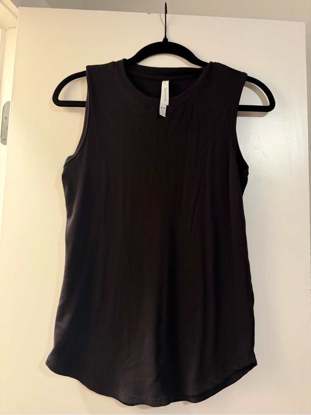 Tahari Black Ribbed Crewneck Tank